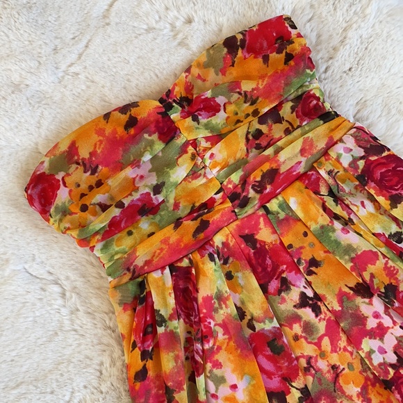 Strapless Ruched Babydoll Floral Dress - Picture 3 of 6